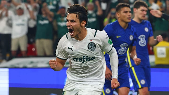 O último duelo do Palmeiras contra europeus foi diante do Chelsea