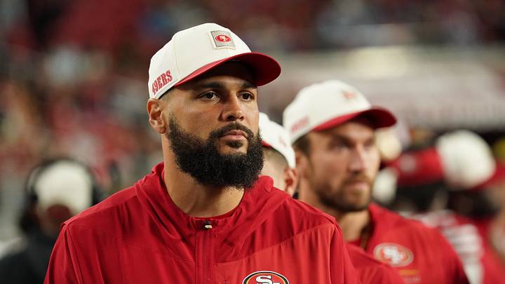 San Francisco 49ers wide receiver Mike Evans (5) watches from the sideline during a game against the Tennessee Titans in the fourth quarter at Levi's Stadium.