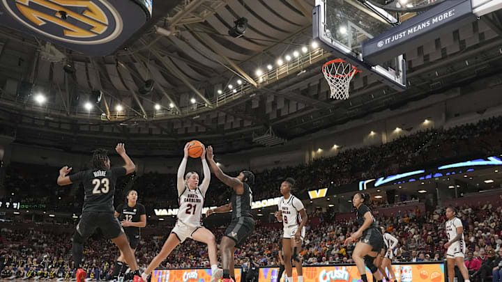 Mar 7, 2025; Greenville, SC, USA;  South Carolina Gamecocks forward Chloe Kitts (21) drives to the basket against the Vanderbilt Commodores  during the second half at Bon Secours Wellness Arena. Mandatory Credit: Jim Dedmon-Imagn Images
