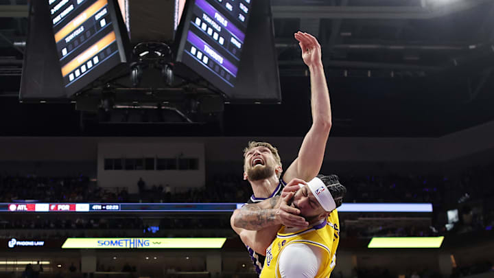 Los Angeles Lakers v Sacramento Kings