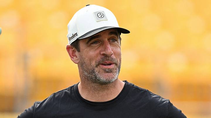 Pittsburgh Steelers quarterback Aaron Rodgers 