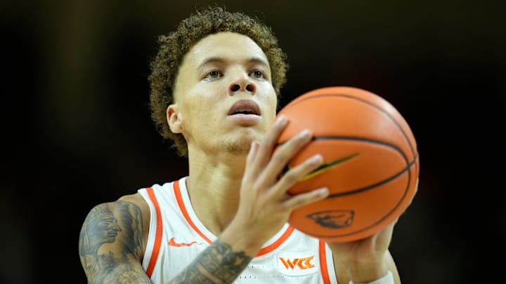 A closer look at the top options that Syracuse basketball has at small forward for the upcoming 2025-26 season.