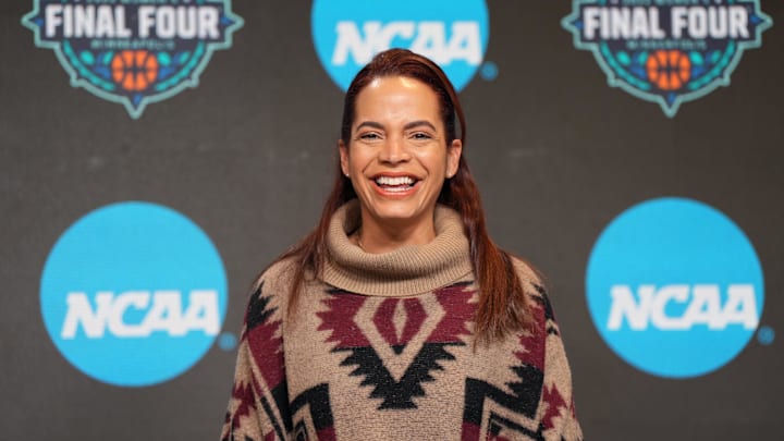 Elle Duncan upset a Giants executive after making fun of Daniel Jones.