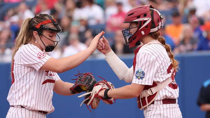 Alabama pitcher Jocelyn Briski and catcher Marlie Giles at the Women's College World Series Alabama pitcher Jocelyn Briski and catcher Marlie Giles at the Women's College World Series