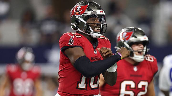 Jalon Daniels celebra un touchdown durante el segundo cuarto en Dallas. Jalon Daniels celebra un touchdown durante el segundo cuarto en Dallas.