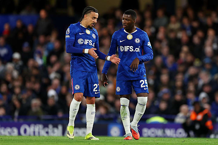 Chelsea defenders Malo Gusto and Moisés Caicedo