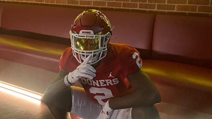 Oklahoma DB Omarion Robinson