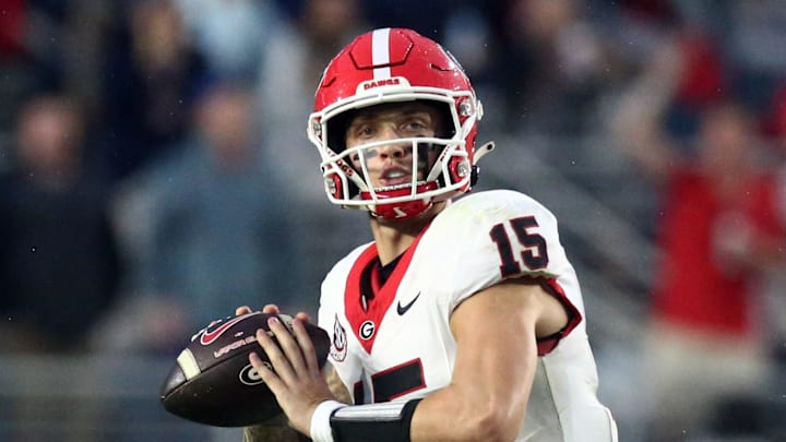 Nov 9, 2024; Oxford, Mississippi, USA; Georgia Bulldogs quarterback Carson Beck (15) passes the ball during the second half against the Mississippi Rebels at Vaught-Hemingway Stadium. Mandatory Credit: Petre Thomas-Imagn Images Nov 9, 2024; Oxford, Mississippi, USA; Georgia Bulldogs quarterback Carson Beck (15) passes the ball during the second half against the Mississippi Rebels at Vaught-Hemingway Stadium. Mandatory Credit: Petre Thomas-Imagn Images