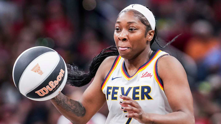 Indiana Fever guard Aari McDonald (2) takes the ball to the basket Tuesday, June 3, 2025, during a game between the Indiana Fever and the Washington Mystics at Gainbridge Fieldhouse in Indianapolis.