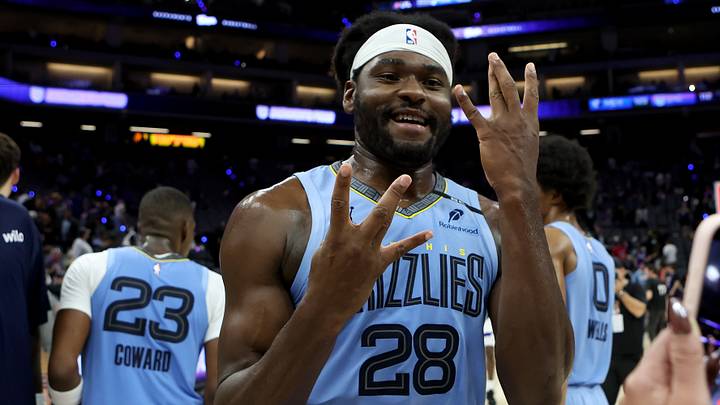 Oct 25, 2026; Sacramento, California, USA;  Memphis Grizzlies forward-center Isaiah Stewart (28) gestures after defeating the Sacramento Kings at Golden 1 Center.  Mandatory Credit: Dennis Lee-Imagn Images