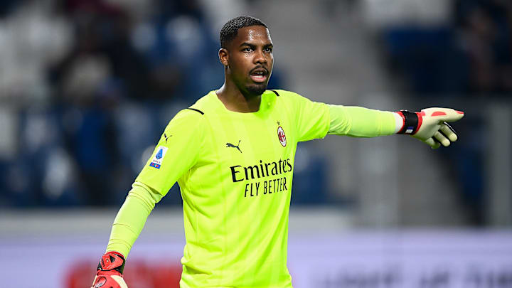 Mike Maignan wird Milan fehlen Mike Maignan wird Milan fehlen