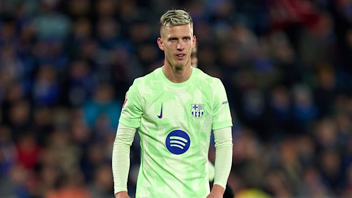 Dani Olmo desfalcou o Barcelona contra o Benfica