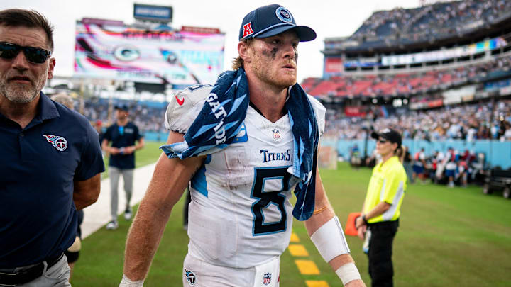 Tennessee Titans quarterback Will Levis (8)