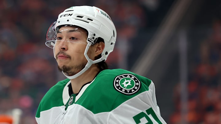 Reuniting the Robertson brothers could give the Toronto Maple Leafs a shot at turning things around.