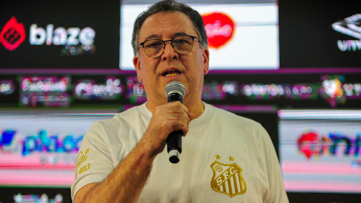 Marcelo Teixeira diz que direção trabalha fora das quatro linhas