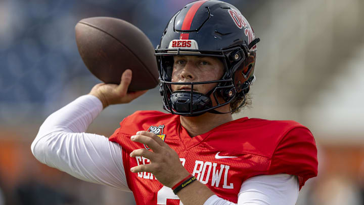 Jan 28, 2025; Mobile, AL, USA; American team quarterback Jaxson Dart of Ole Miss (2) throws the ball during Senior Bowl practice for the American team at Hancock Whitney Stadium. Mandatory Credit: Vasha Hunt-Imagn Images Jan 28, 2025; Mobile, AL, USA; American team quarterback Jaxson Dart of Ole Miss (2) throws the ball during Senior Bowl practice for the American team at Hancock Whitney Stadium. Mandatory Credit: Vasha Hunt-Imagn Images