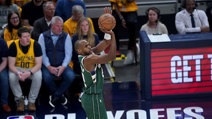 Milwaukee Bucks v Indiana Pacers - Game Three