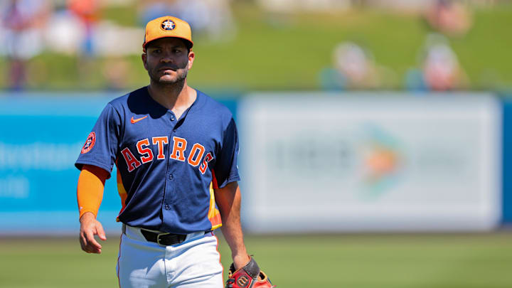 Houston Astros left fielder Jose Altuve Houston Astros left fielder Jose Altuve