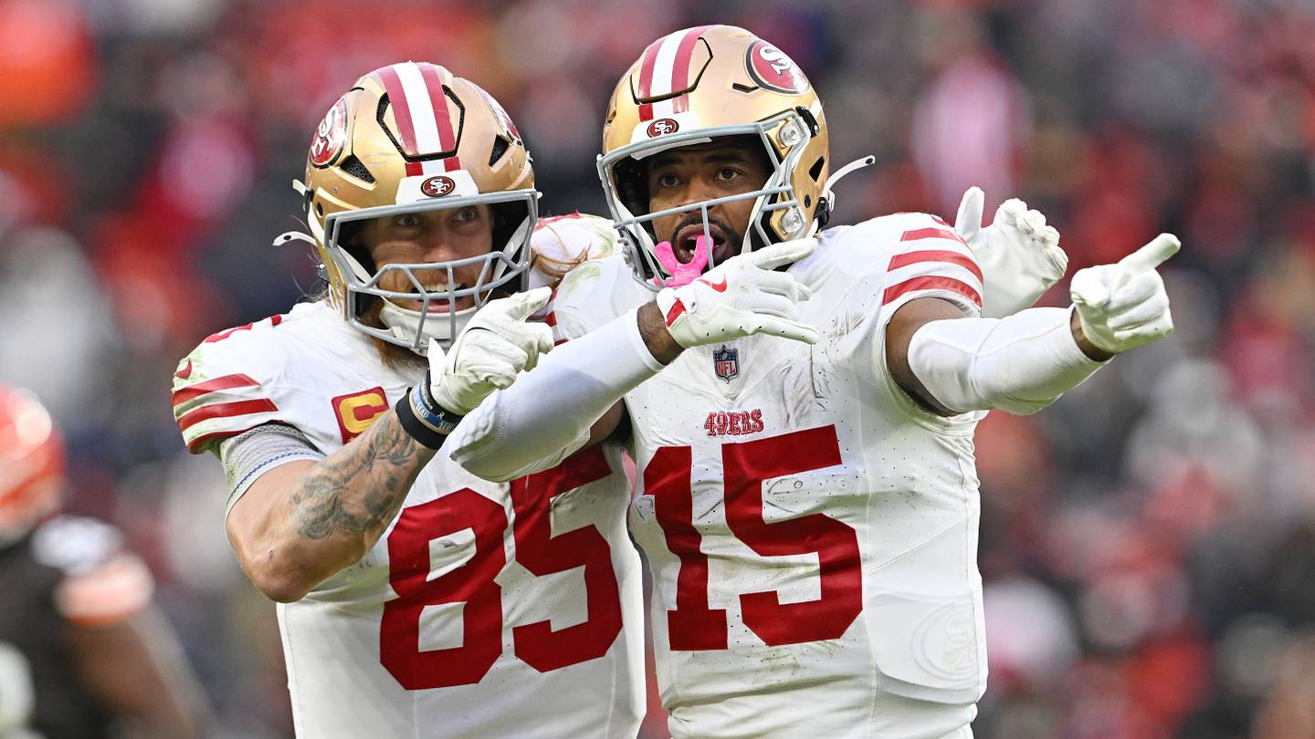 NFC Playoff Race Tightens: Bears, Rams, Seahawks at 9-3