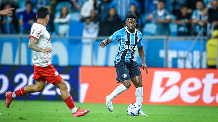 Francis Amuzu anotou o gol gremista na última partida entre as equipes