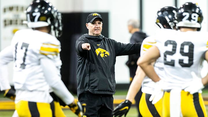 Iowa defensive coordinator Phil Parker calls instructions out to players during a spring NCAA college football practice, Tuesday, March 29, 2022, at the University of Iowa Indoor Practice Facility in Iowa City, Iowa.

220329 Iowa Spring Fb 010 Jpg