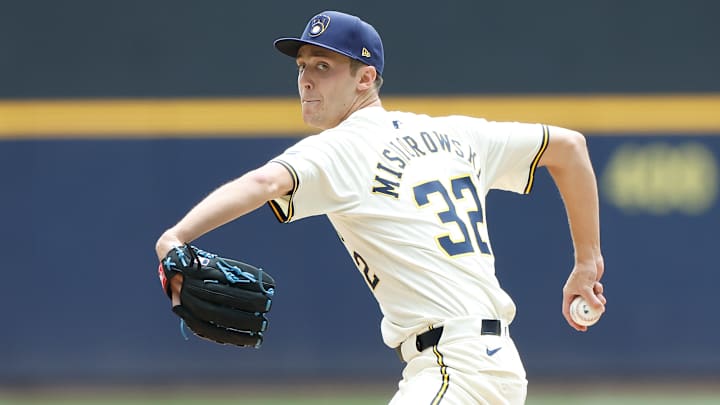 Pittsburgh Pirates v Milwaukee Brewers