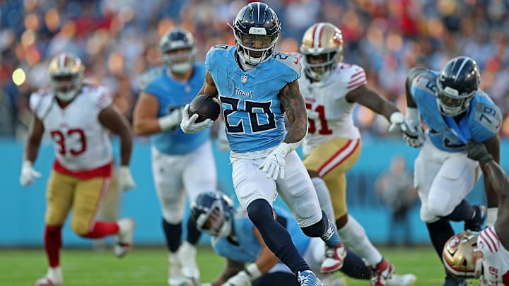 San Francisco 49ers v Tennessee Titans