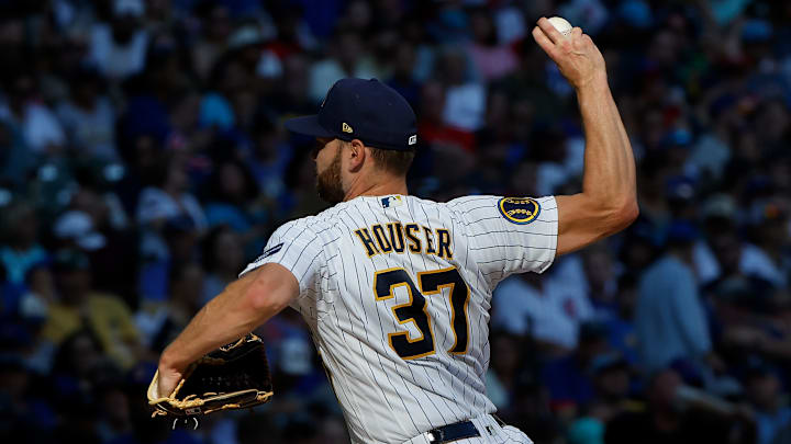 Chicago Cubs v Milwaukee Brewers