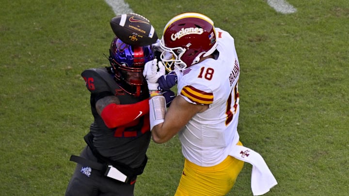 Nov 8, 2025; Fort Worth, Texas, USA; TCU Horned Frogs cornerback Vernon Glover (26) breaks up a pass intended for Iowa State Cyclones tight end Benjamin Brahmer (18) during the second half at Amon G. Carter Stadium. TCU Horned Frogs safety Bud Clark (not pictured) makes the interception off the rebound. Mandatory Credit: Jerome Miron-Imagn Images