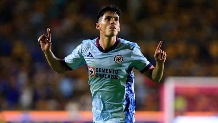 Uriel Antuna volvería a tener ofertas de Europa