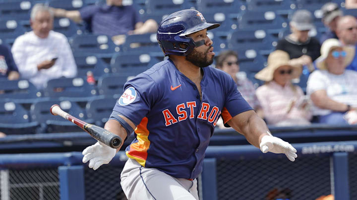 Feb 26, 2025; West Palm Beach, Florida, USA; Houston Astros first base Jon Singleton (28) runs to first base after a hit during the first inning against the Washington Nationals at CACTI Park of the Palm Beaches. Feb 26, 2025; West Palm Beach, Florida, USA; Houston Astros first base Jon Singleton (28) runs to first base after a hit during the first inning against the Washington Nationals at CACTI Park of the Palm Beaches.