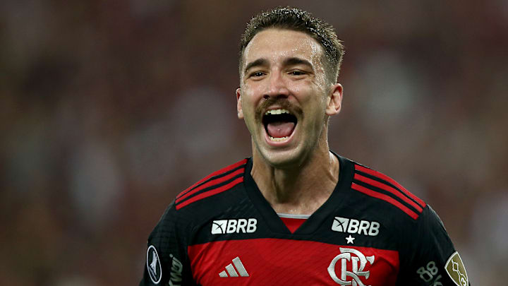 Léo Ortiz vive momento ímpar no Flamengo Léo Ortiz vive momento ímpar no Flamengo