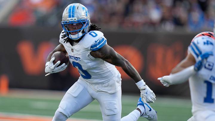 Detroit Lions running back Jahmyr Gibbs (0) runs the ball against the Cincinnati Bengals in the 1st quarter at Paycor Stadium on October 5, 2025. Detroit Lions running back Jahmyr Gibbs (0) runs the ball against the Cincinnati Bengals in the 1st quarter at Paycor Stadium on October 5, 2025.