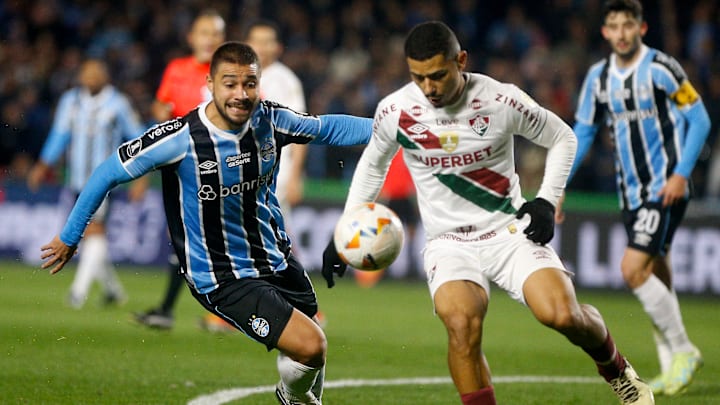 Grêmio venceu o Fluminense por 2 a 1, de virada, no jogo de ida