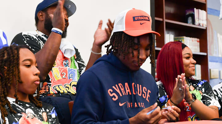Heritage HIgh football standout Demetres Samuel, Jr. signs with Syracuse during the NCAA early signing period Wednesday, December 4, 2024. Craig Bailey/FLORIDA TODAY via USA TODAY NETWORK