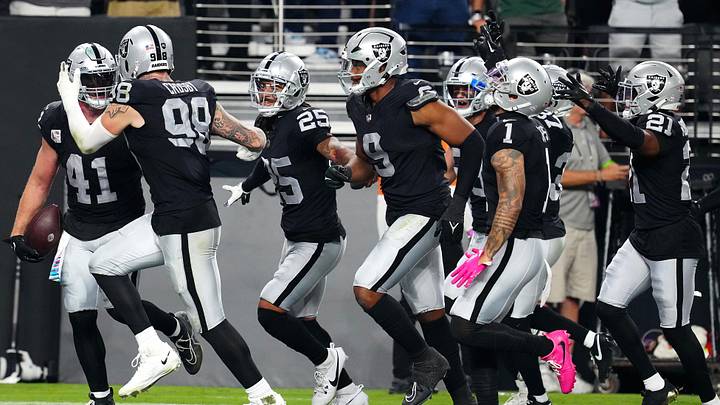 Oct 9, 2023; Paradise, Nevada, USA; Las Vegas Raiders linebacker Robert Spillane (41) celebrates Oct 9, 2023; Paradise, Nevada, USA; Las Vegas Raiders linebacker Robert Spillane (41) celebrates