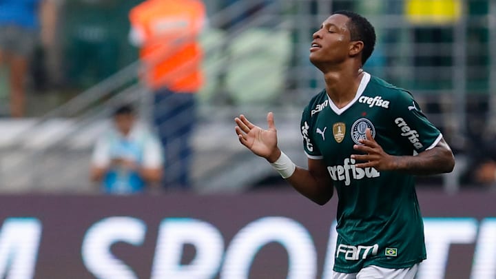 Volante tem apenas 21 anos de idade e já é destaque absoluto