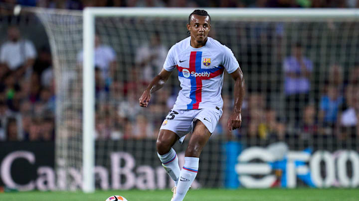 Koundé viene de jugar el amistoso ante el Manchester City 