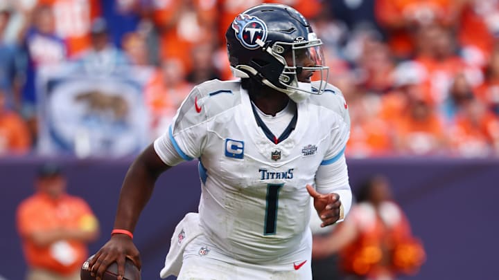Tennessee Titans v Denver Broncos