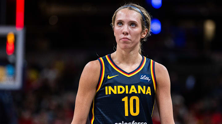 Jun 17, 2025; Indianapolis, Indiana, USA; Indiana Fever guard Lexie Hull (10) in the first half against the Connecticut Sun at Gainbridge Fieldhouse. Mandatory Credit: Trevor Ruszkowski-Imagn Images Jun 17, 2025; Indianapolis, Indiana, USA; Indiana Fever guard Lexie Hull (10) in the first half against the Connecticut Sun at Gainbridge Fieldhouse. Mandatory Credit: Trevor Ruszkowski-Imagn Images