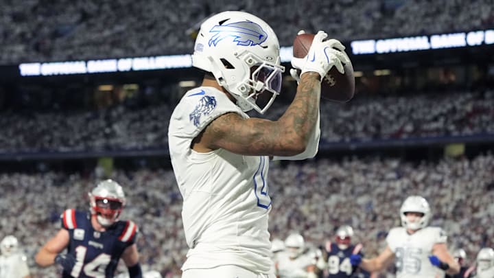 Oct 5, 2025; Orchard Park, New York, USA; Buffalo Bills wide receiver Keon Coleman (0) makes a touchdown catch against the New England Patriots during the second half at Highmark Stadium. Mandatory Credit: Gregory Fisher-Imagn Images Oct 5, 2025; Orchard Park, New York, USA; Buffalo Bills wide receiver Keon Coleman (0) makes a touchdown catch against the New England Patriots during the second half at Highmark Stadium. Mandatory Credit: Gregory Fisher-Imagn Images