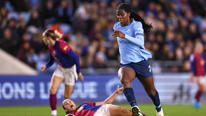 Manchester City beat Barcelona 2-0 in their Champions League opener 