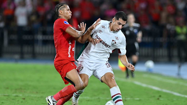 Fluminense, de Serna, venceu o Cali por 2x1 na Colômbia