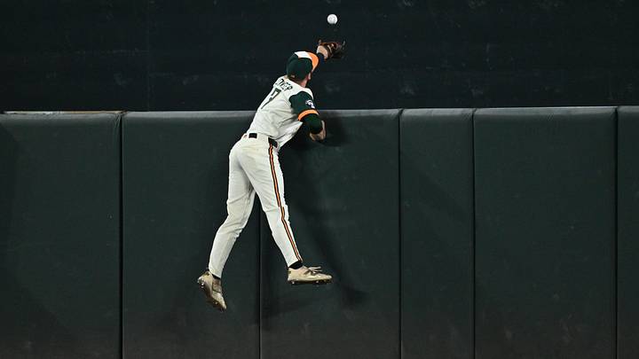 Sep 18, 2026; Baltimore, Maryland, USA; Baltimore Orioles outfielder Colton Cowser (17) is unable to make the catch on a home run ball over center field hit by Milwaukee Brewers outfielder Jackson Chourio (11) in the second inning at Oriole Park at Camden Yards. Mandatory Credit: Jamie Sabau-Imagn Images Sep 18, 2026; Baltimore, Maryland, USA; Baltimore Orioles outfielder Colton Cowser (17) is unable to make the catch on a home run ball over center field hit by Milwaukee Brewers outfielder Jackson Chourio (11) in the second inning at Oriole Park at Camden Yards. Mandatory Credit: Jamie Sabau-Imagn Images