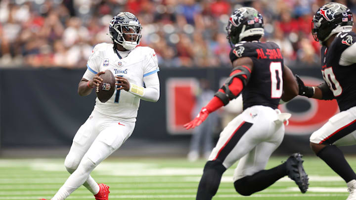 Tennessee Titans v Houston Texans