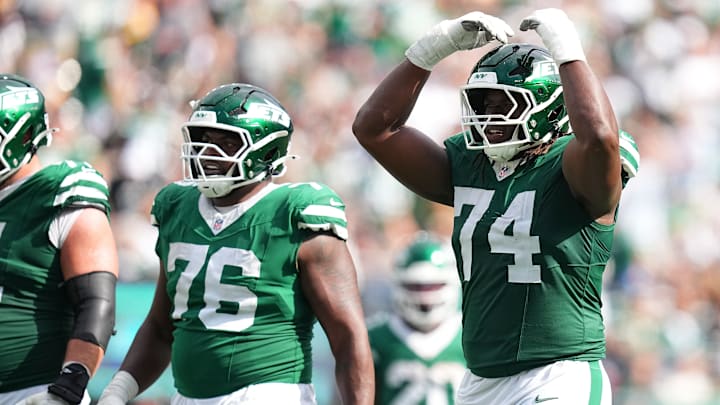 NY Jets left tackle Olu Fashanu