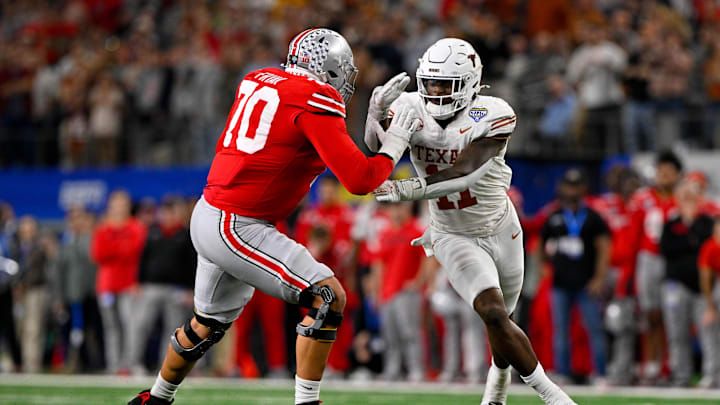 Texas Longhorns linebacker Colin Simmons against the Ohio State Buckeyes.