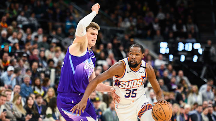 Phoenix Suns v Utah Jazz