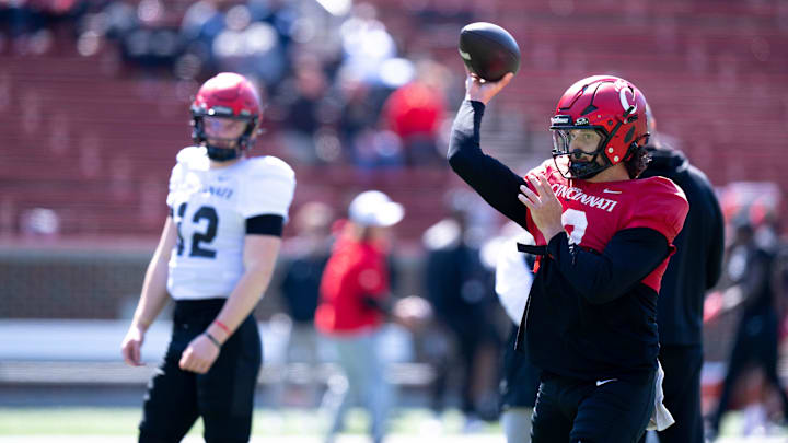 Cincinnati Bearcats quarterback Brendan Sorsby (2) throws a pass during the Cincinnati Bearcats football spring practice at Nippert Stadium on Saturday, April 12, 2025.