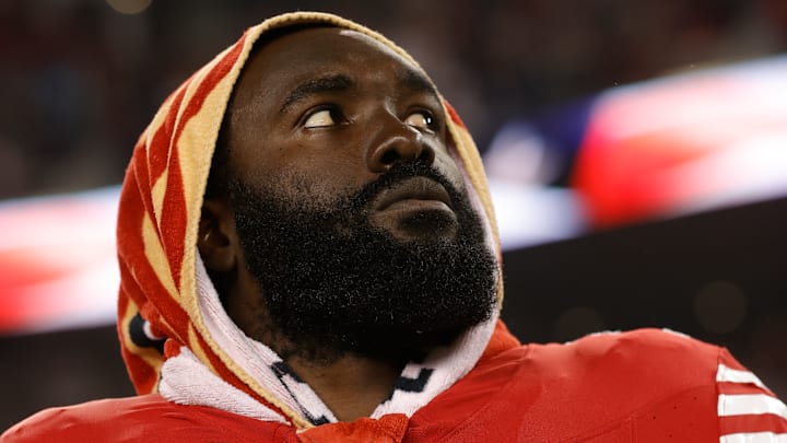 San Francisco 49ers linebacker De'Vondre Campbell (59)